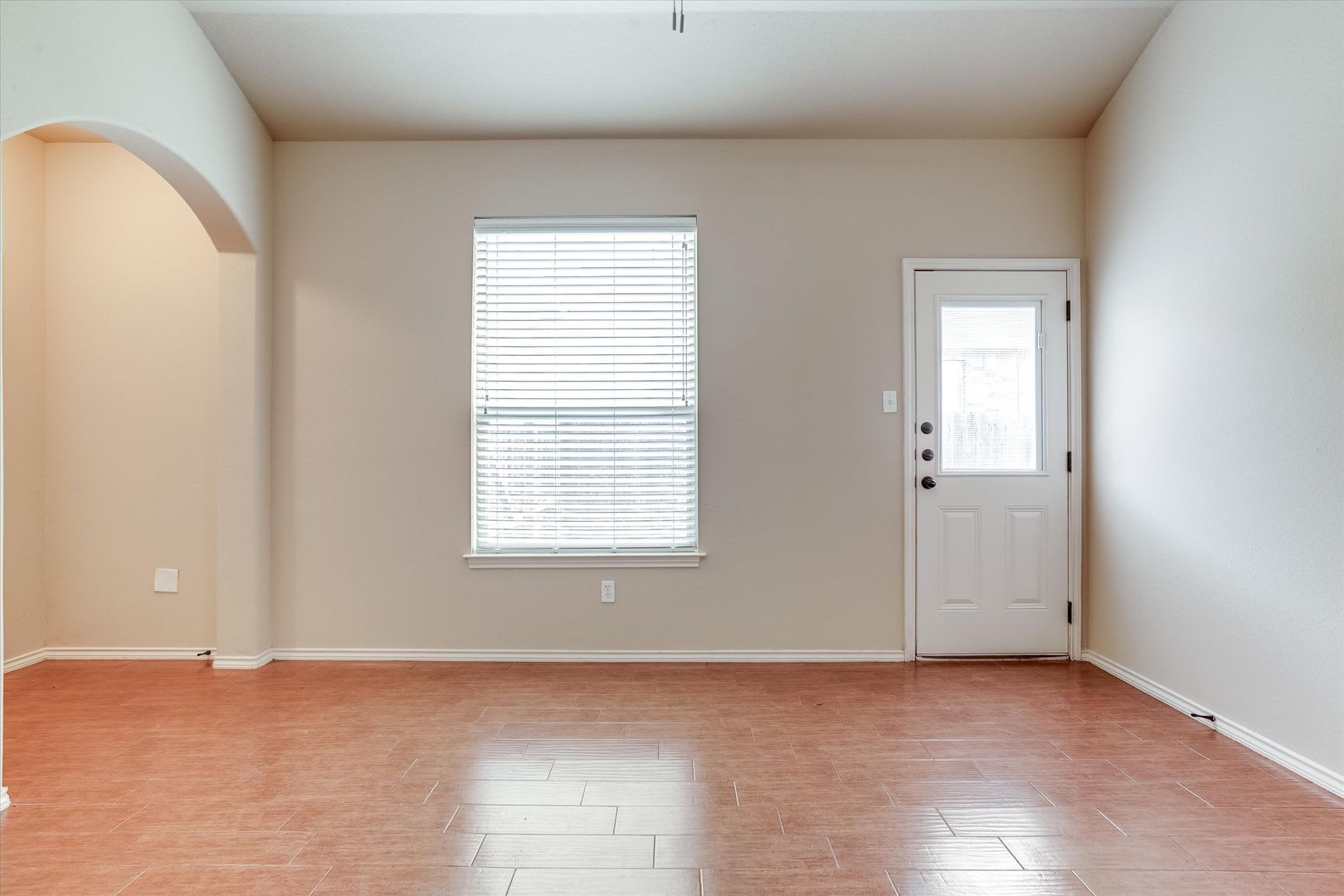 AVAILABLE NOW! Beautiful 3 Bedroom Townhome Located in Georgetown, TX! – photo 3