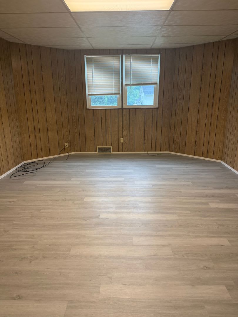 451 Center St – photo 3