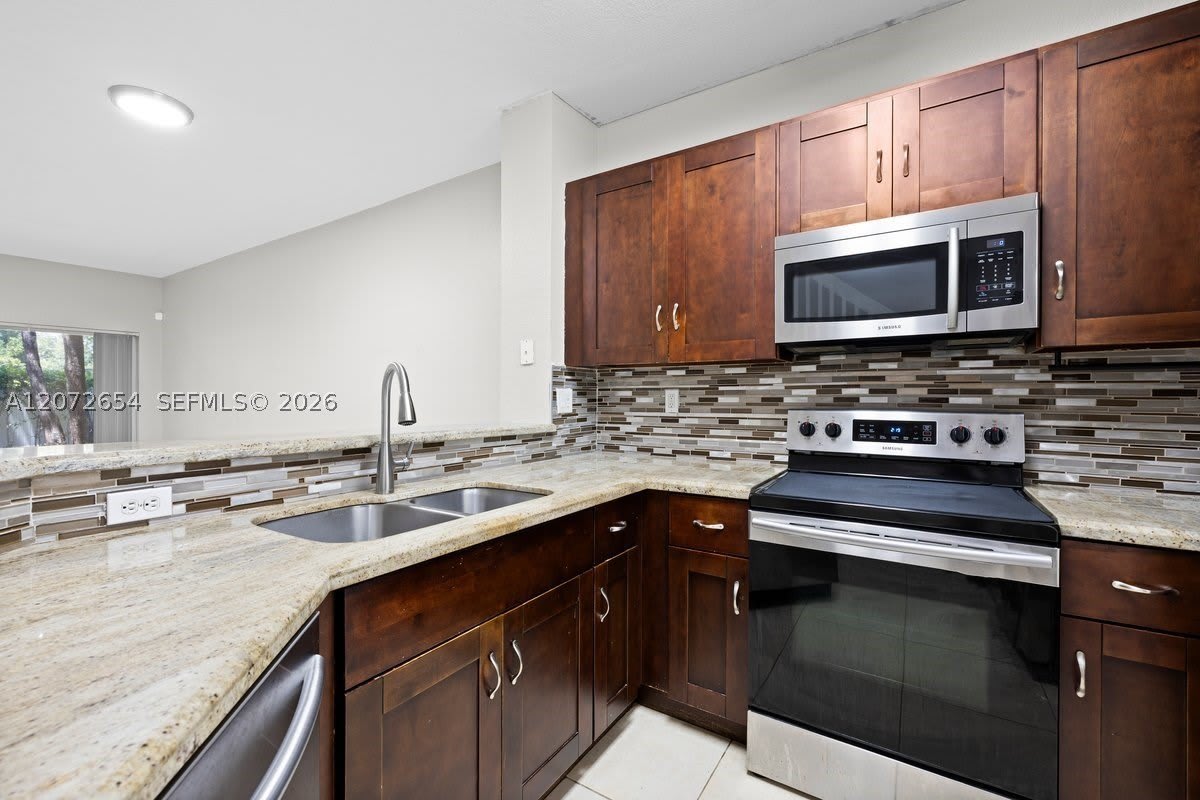 7929 Tuscany Dr – photo 3