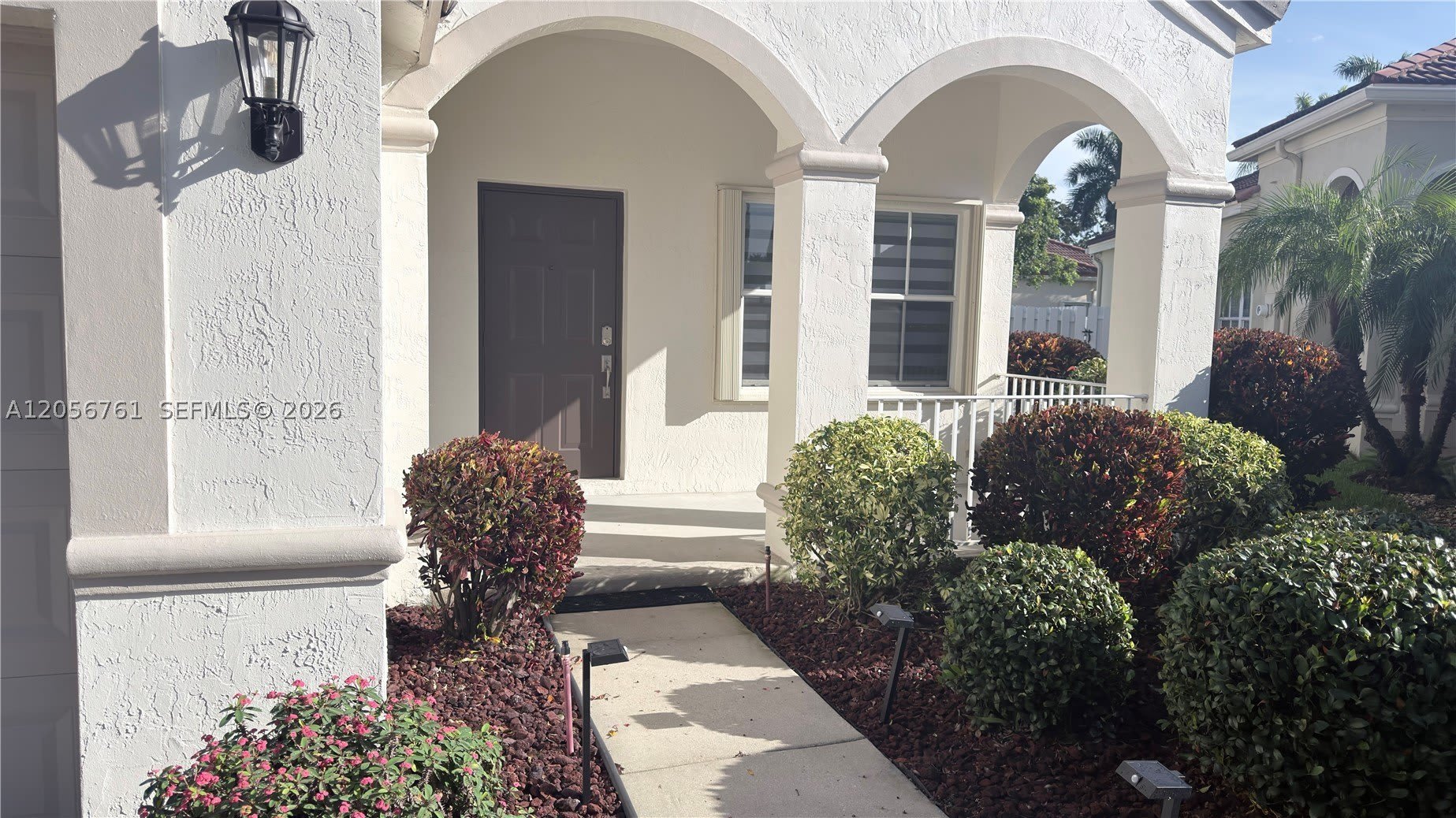692 Maplewood Ct – photo 3