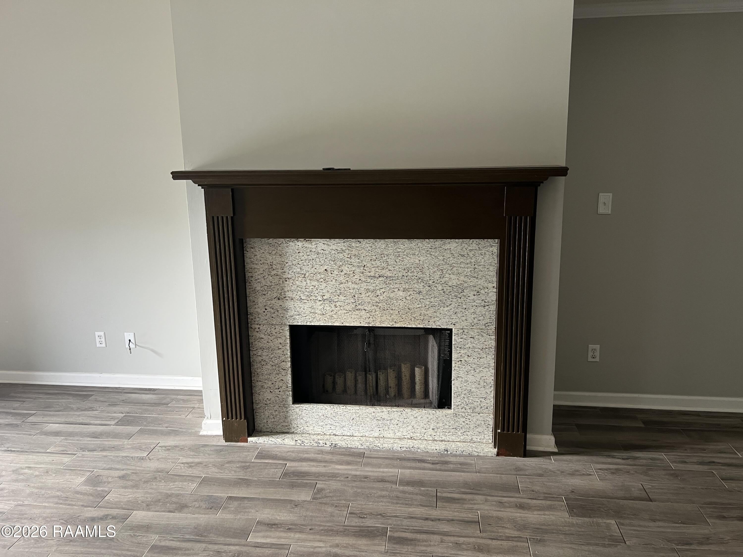 114 Colchester Drive – photo 5
