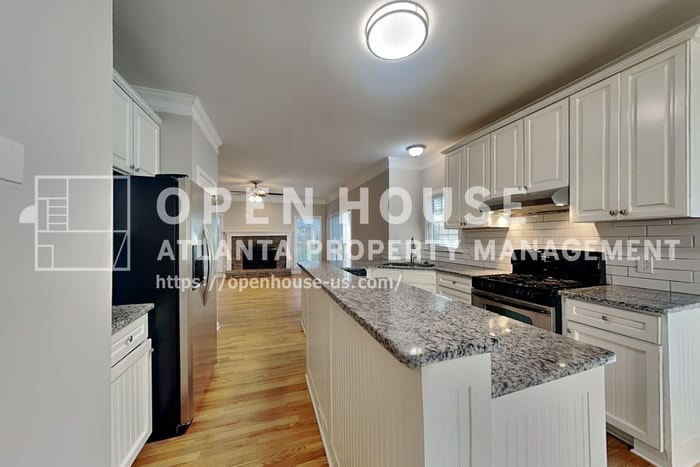1037 Ashfern Walk – photo 5