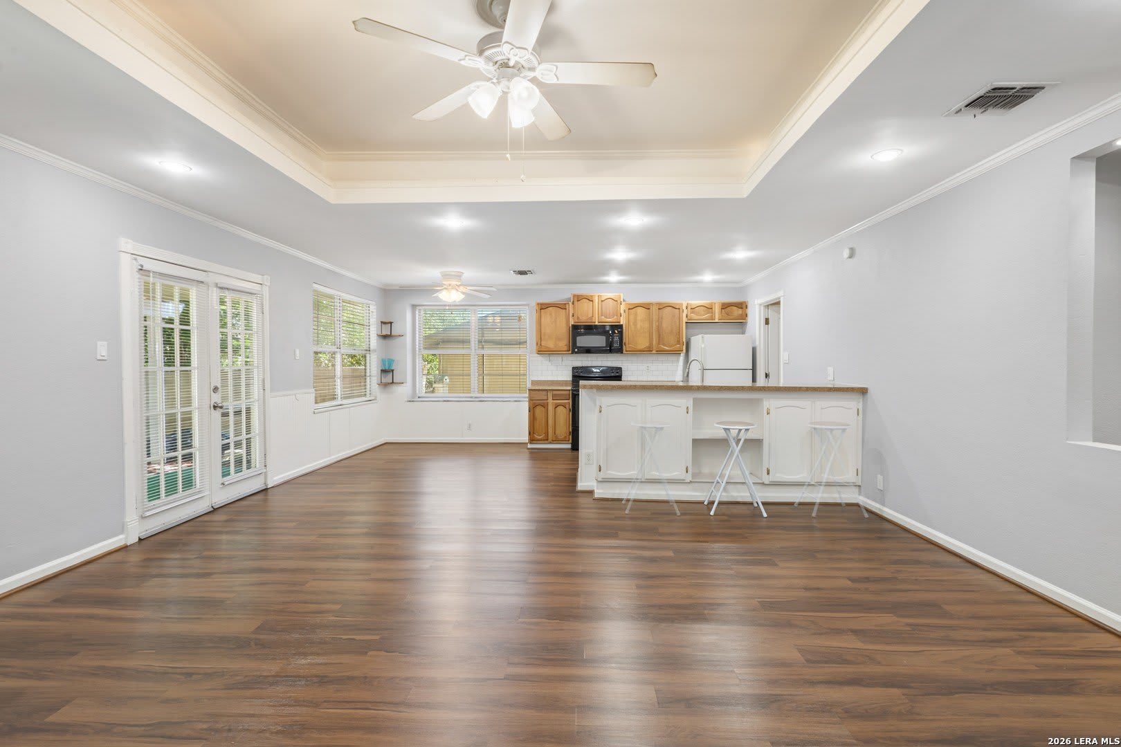 4823 Blue Heron St – photo 3