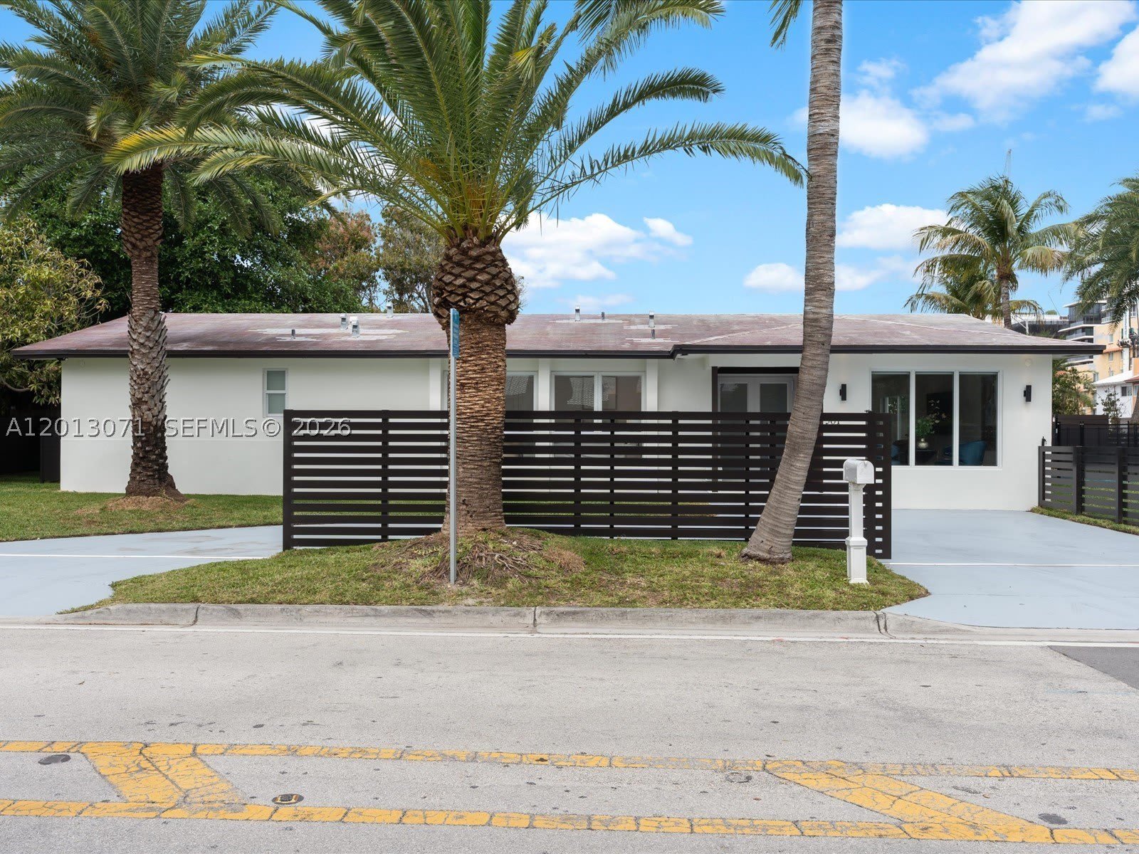 301 88th St – photo 3