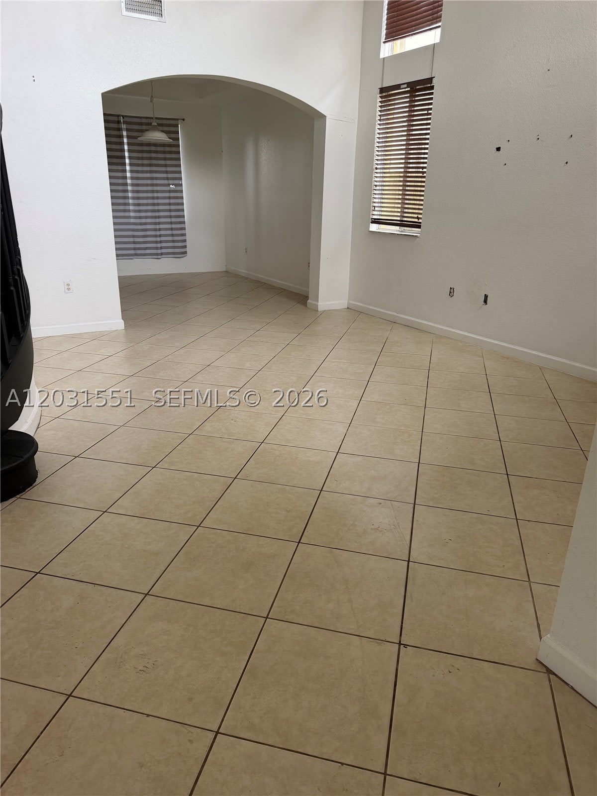 3581 NE 11th Dr – photo 1