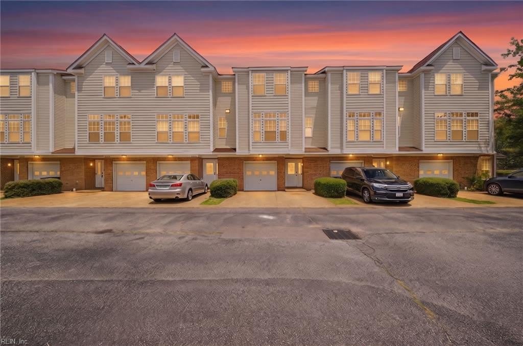 4720 Beach Bay Court – photo 1