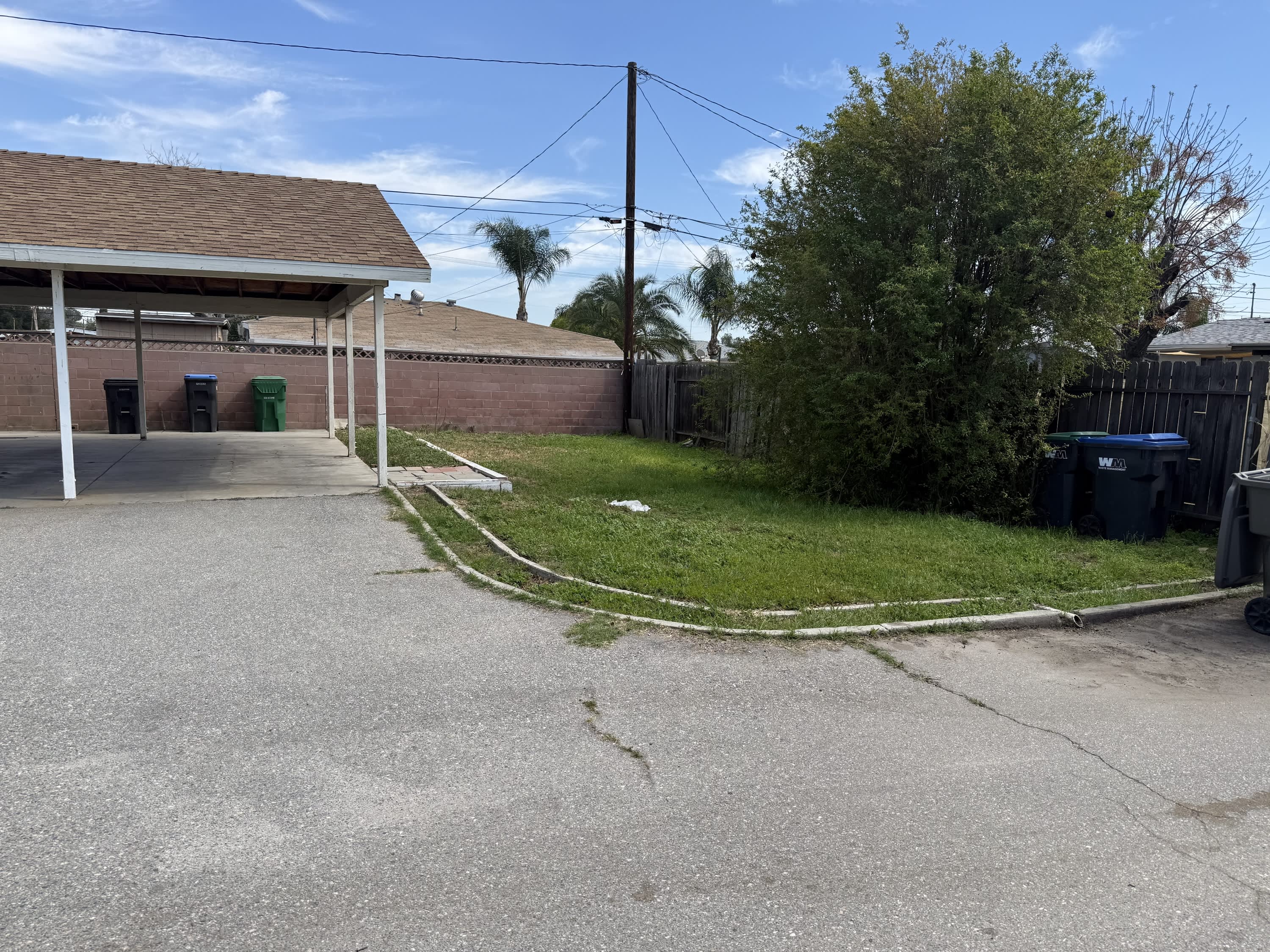 24460 Myers Avenue – photo 5