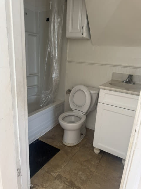 281 Lloyd St – photo 5