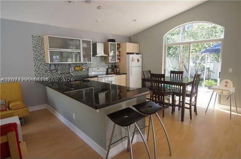882 Garnet Cir – photo 3