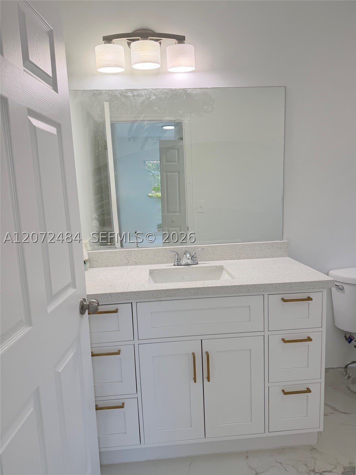 3401 NE 4th St – photo 1