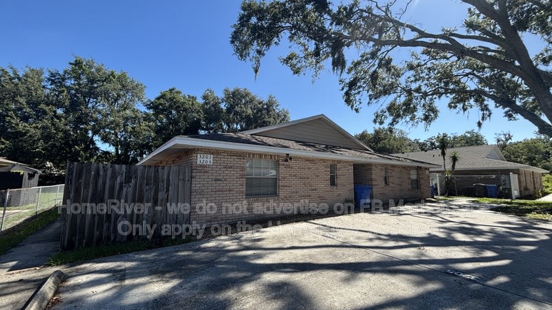 3201 Bloomingdale Villas Ct – photo 1