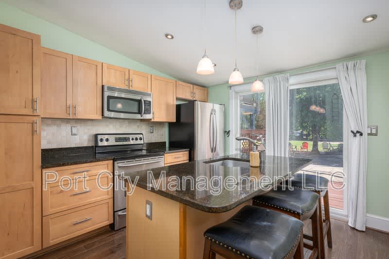 409 Folsom Street – photo 4