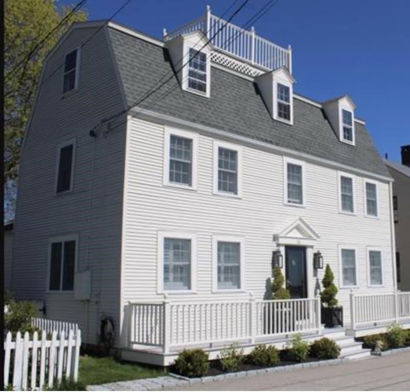 16 Wentworth Road – photo 1