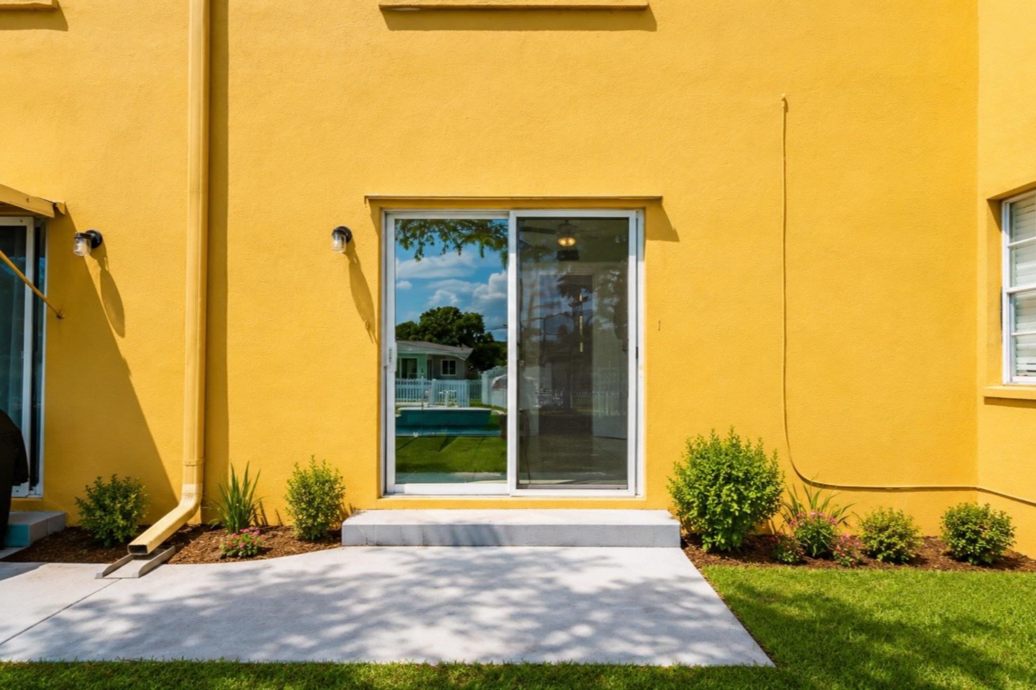 439 Paula Dr S – photo 4
