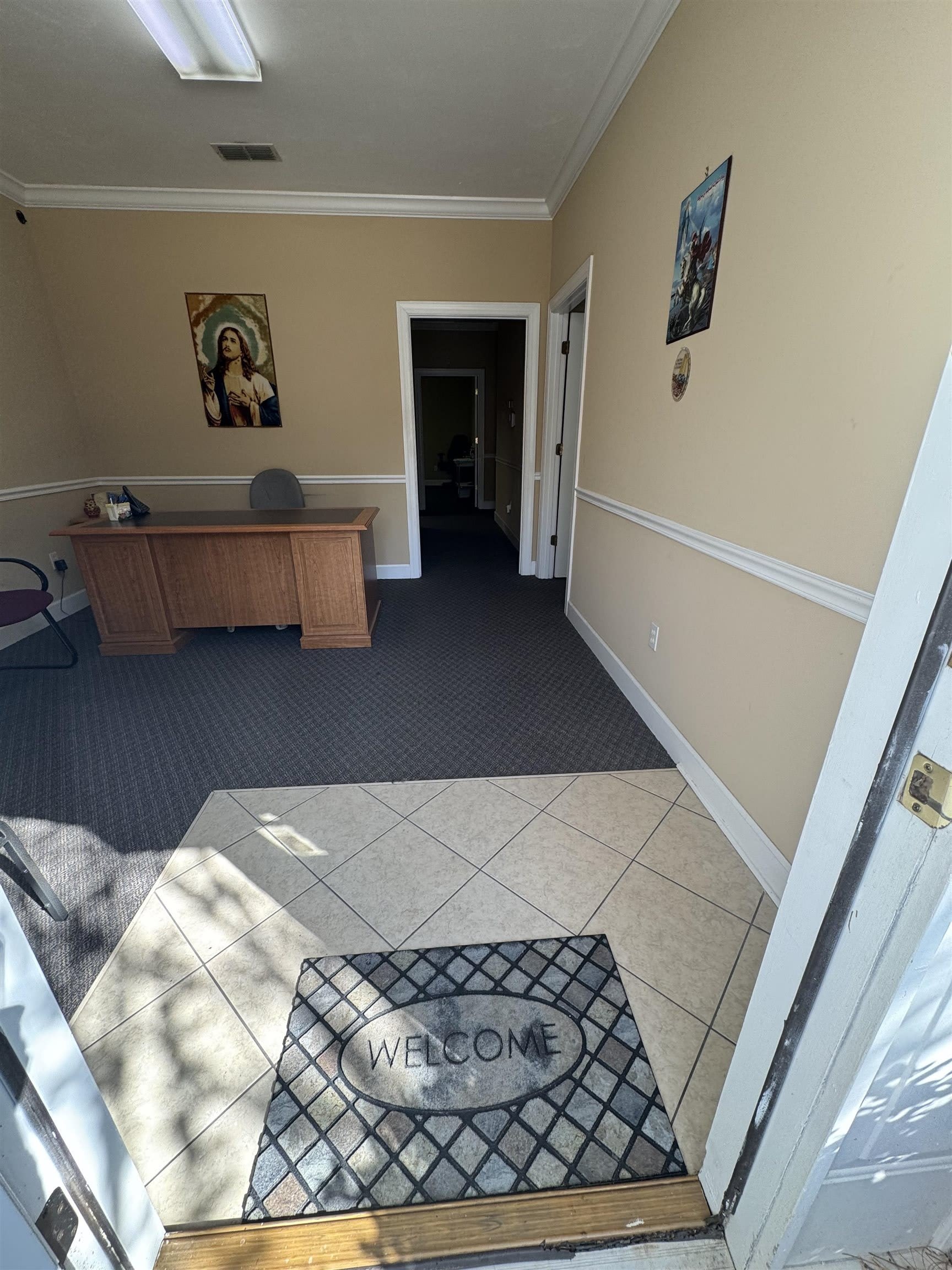 2709 Killarney Way – photo 3