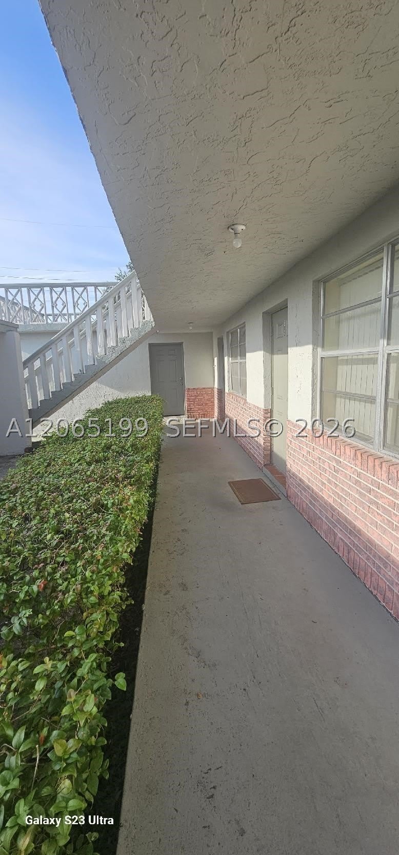6012 SW 33rd St – photo 2