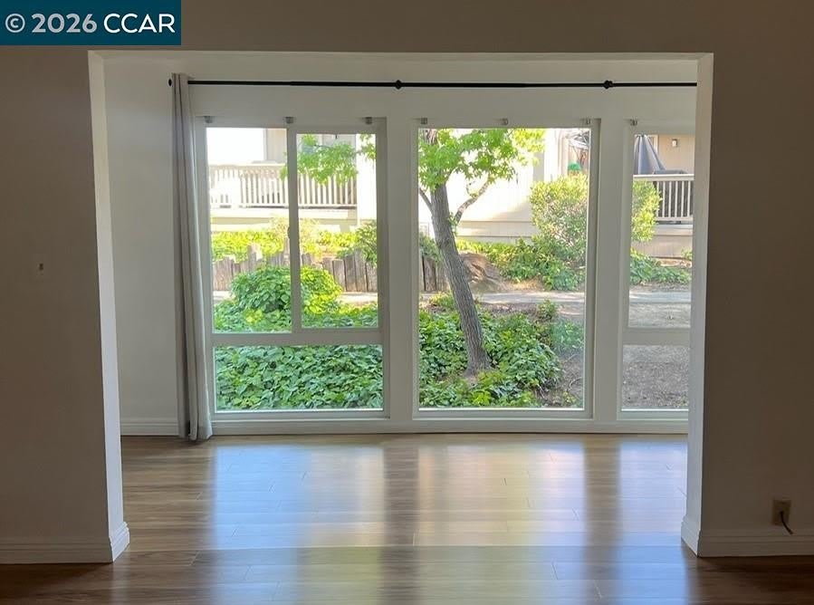 438 Ridgeview Dr – photo 4
