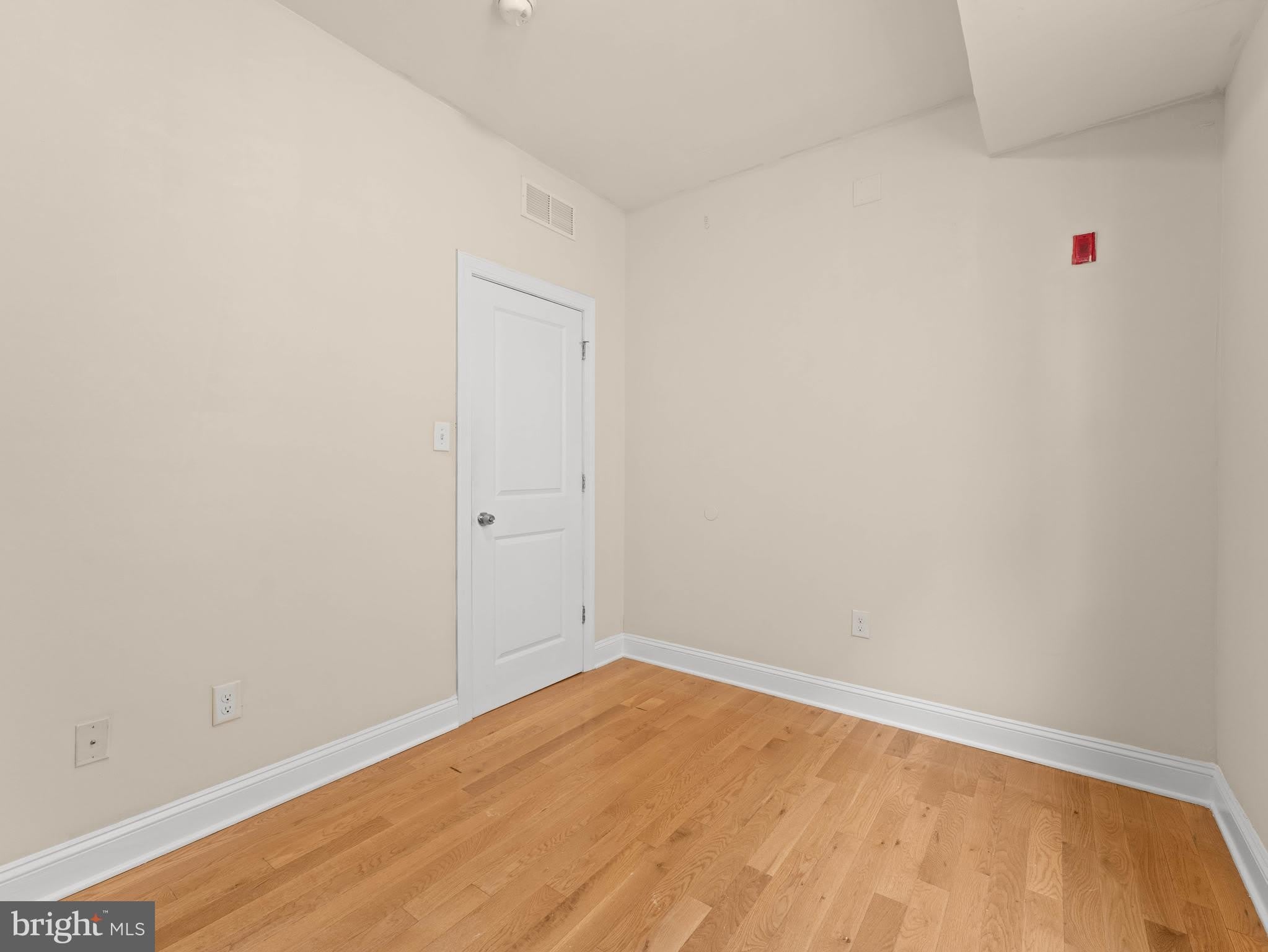 1813 N 18TH Street – photo 5