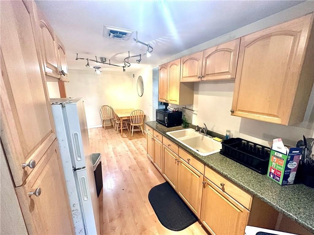 42 Broadway Way – photo 2