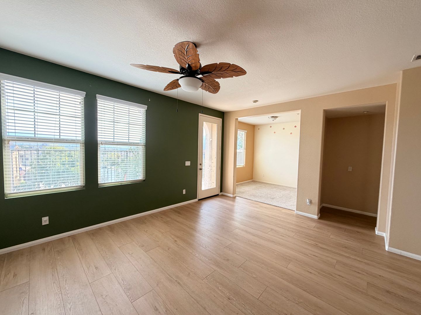 FOR RENT – 1729 Cripple Creek Dr #4, Chula Vista, CA 91915 – photo 3