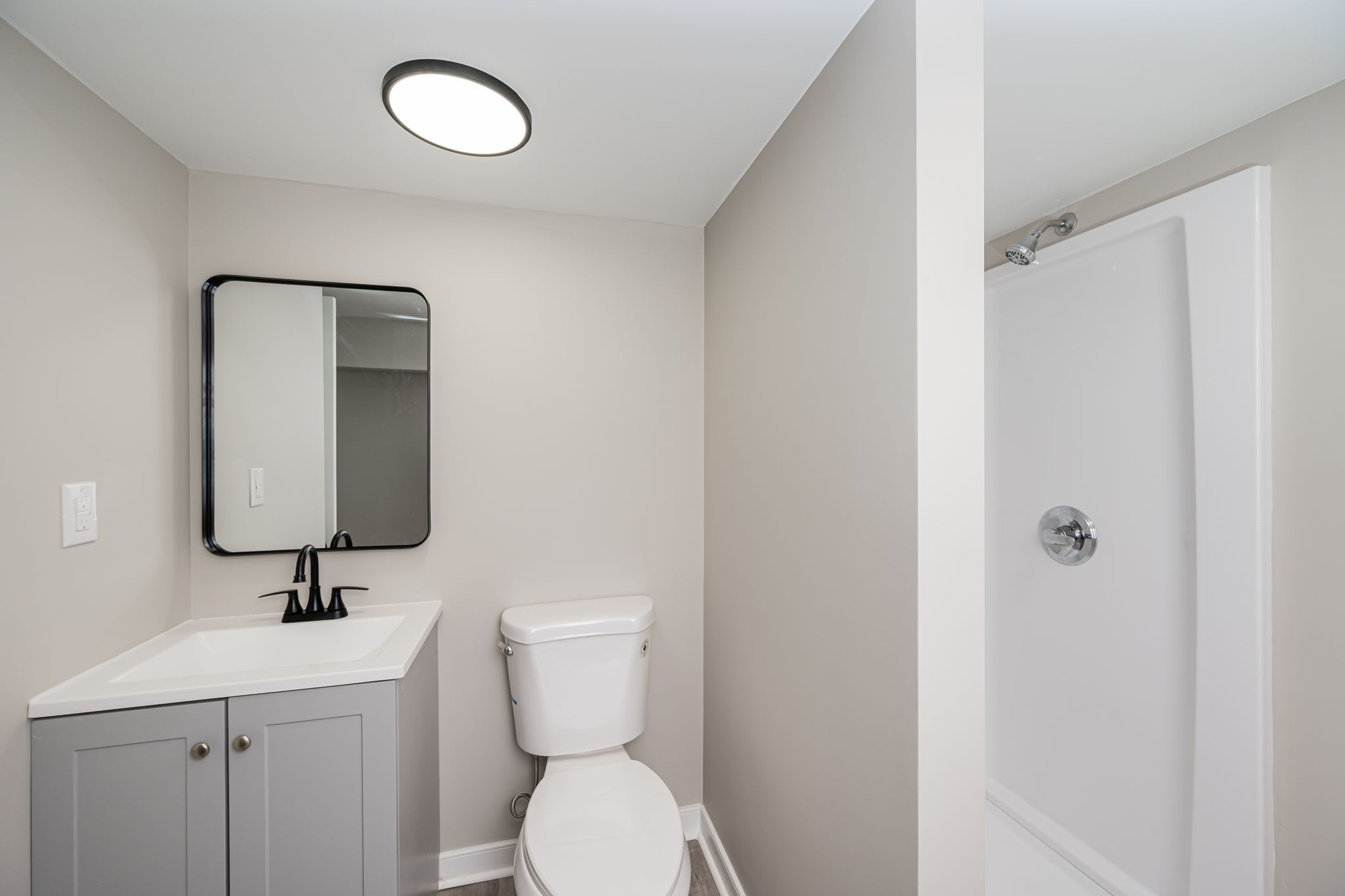 1019 Bank Street – photo 4