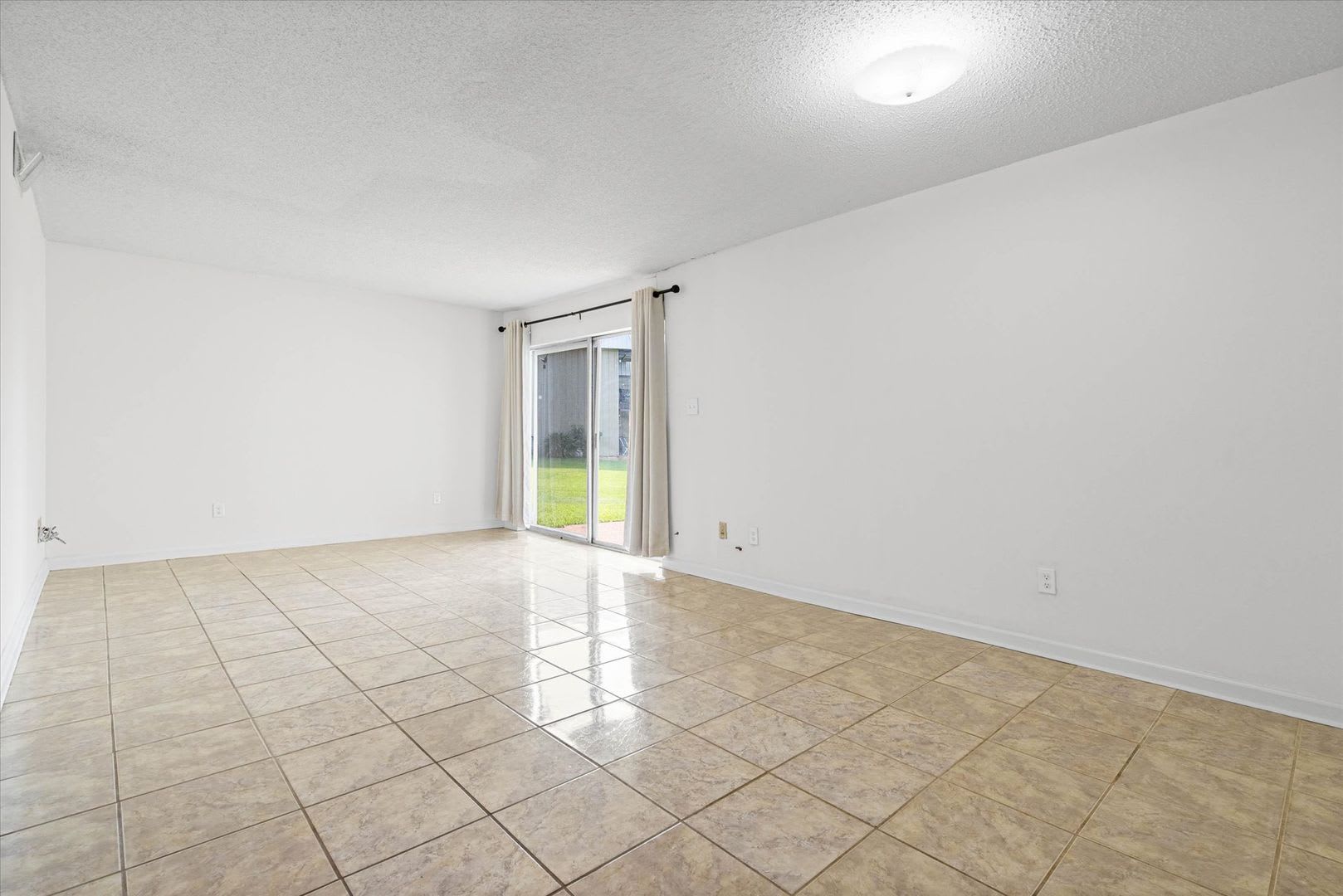 Two Bedroom River View Condo – photo 4