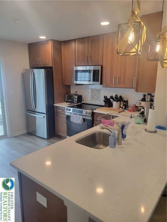 330 E Frankford Street – photo 5