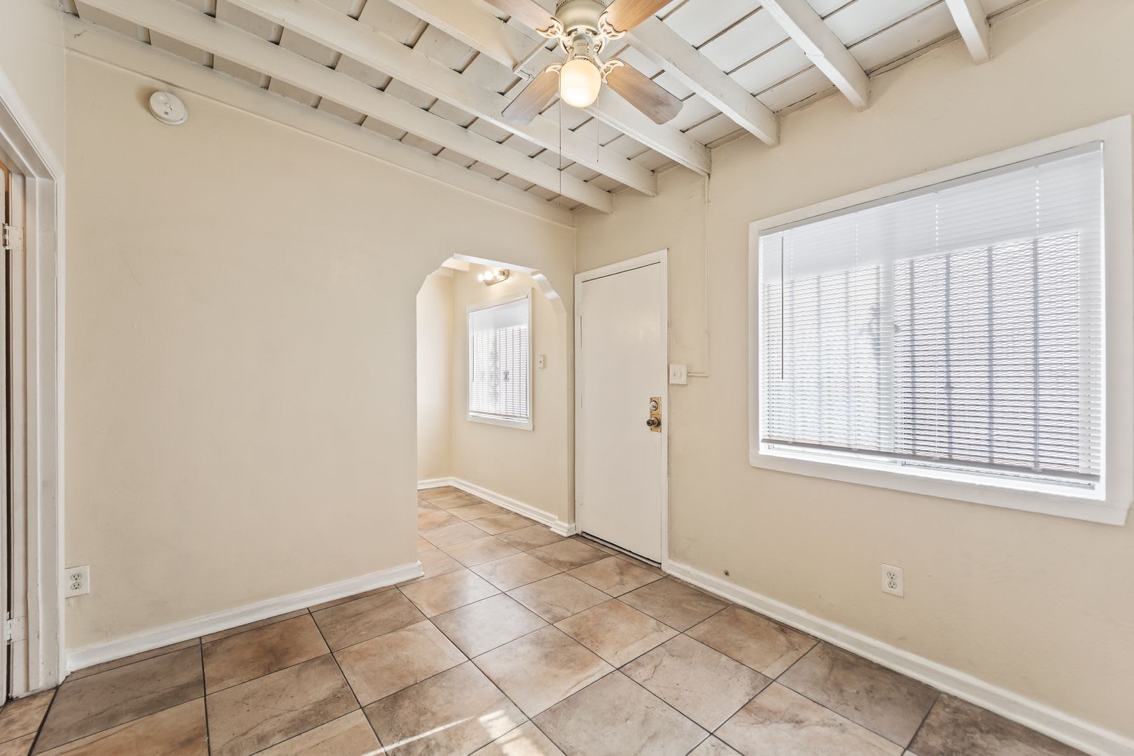 For Rent – photo 4