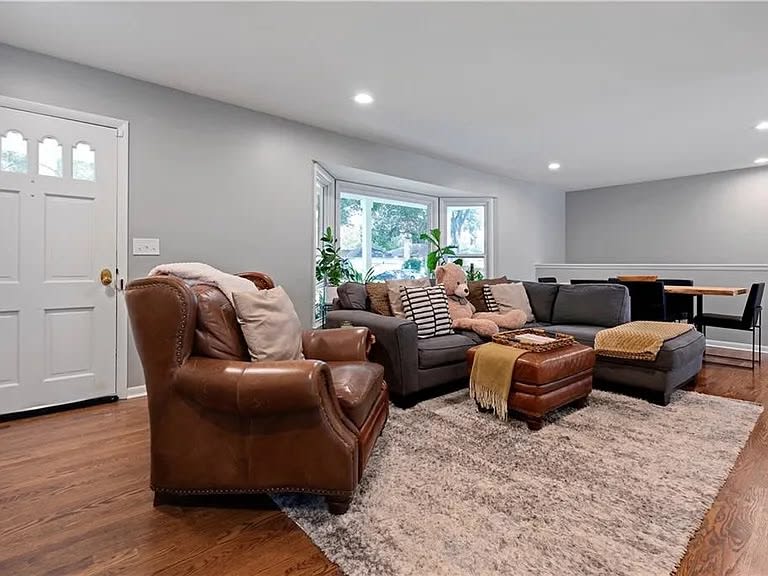 5063 Chalmers Street – photo 3