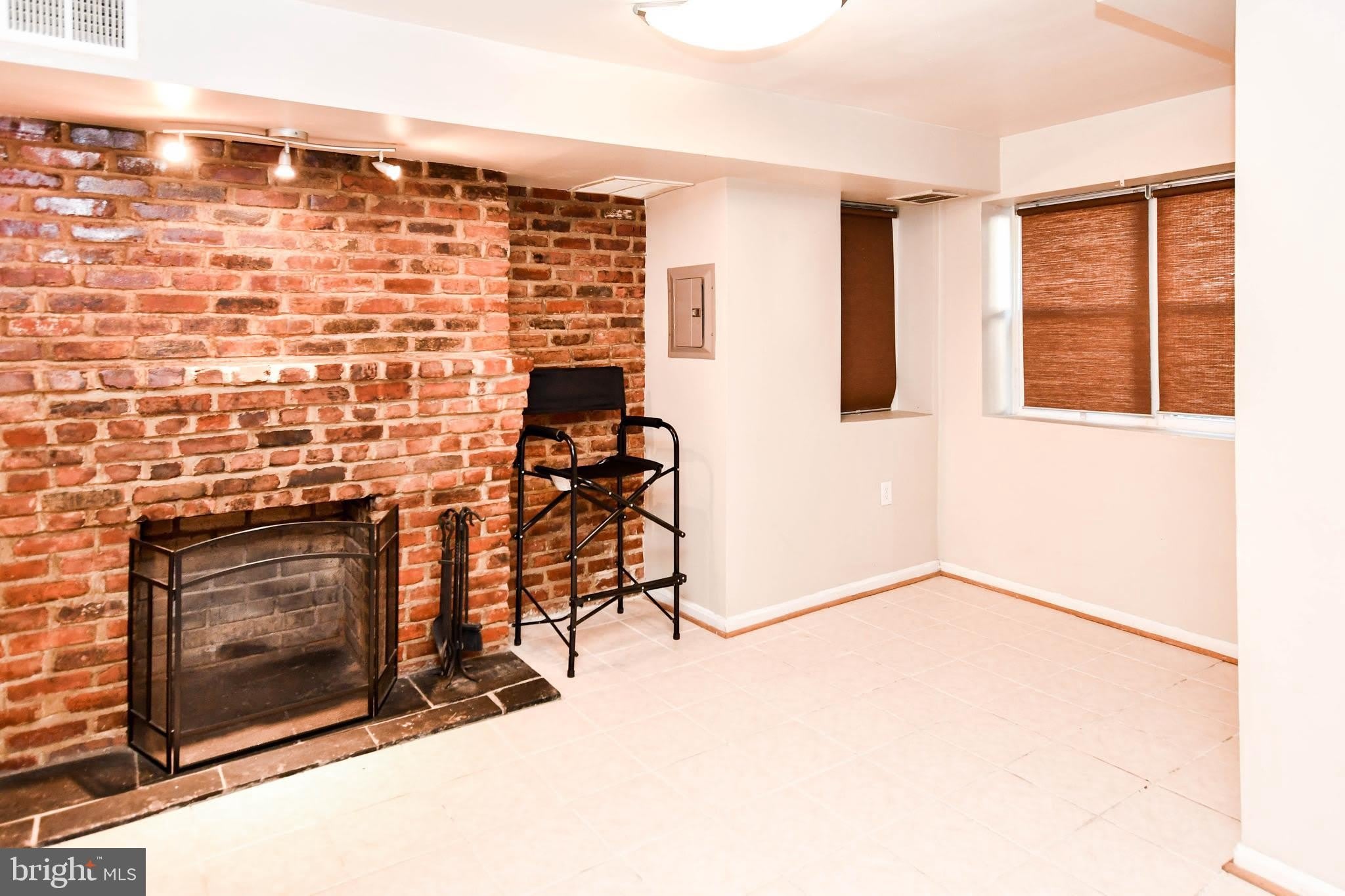 725 12Th Street Ne – photo 4