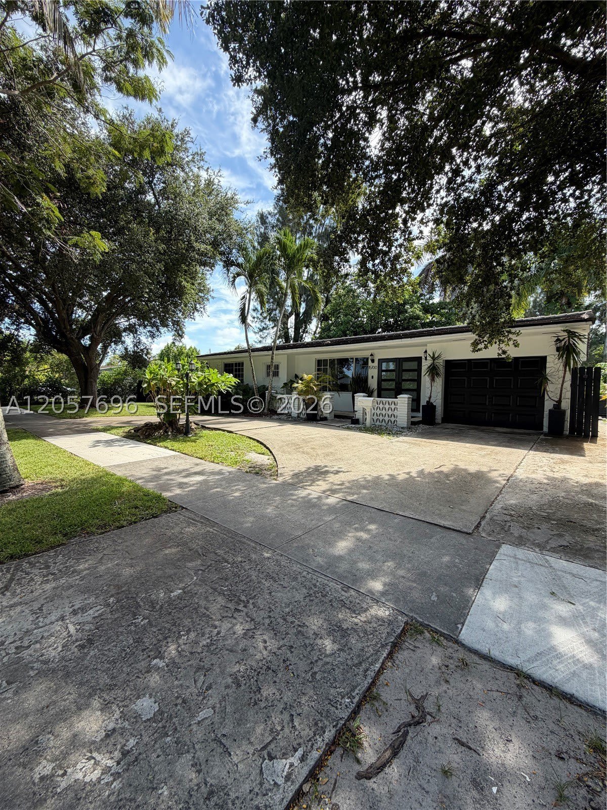 15700 N Miami Ave – photo 3