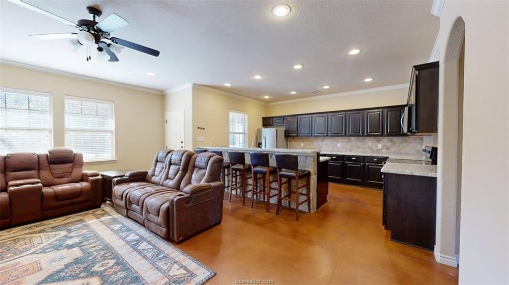 3009 Towers Parkway – photo 3