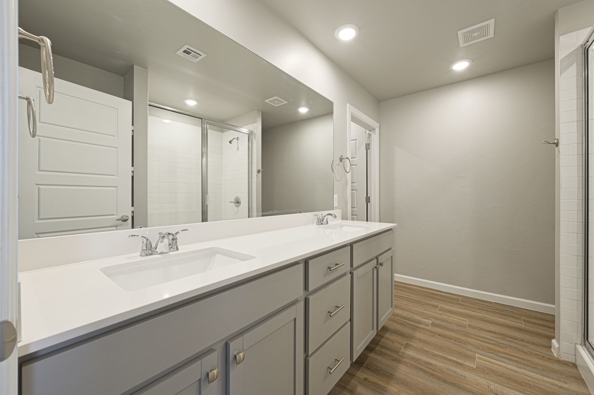 13505 Bluejacket Dr – photo 3