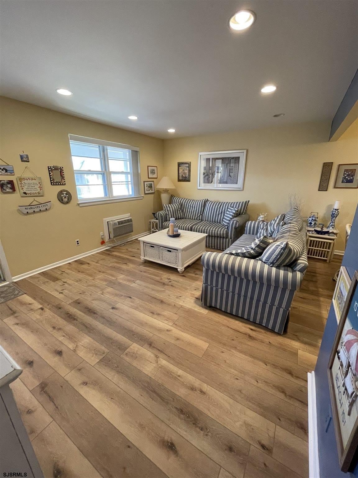 21 S Monroe Ave – photo 2