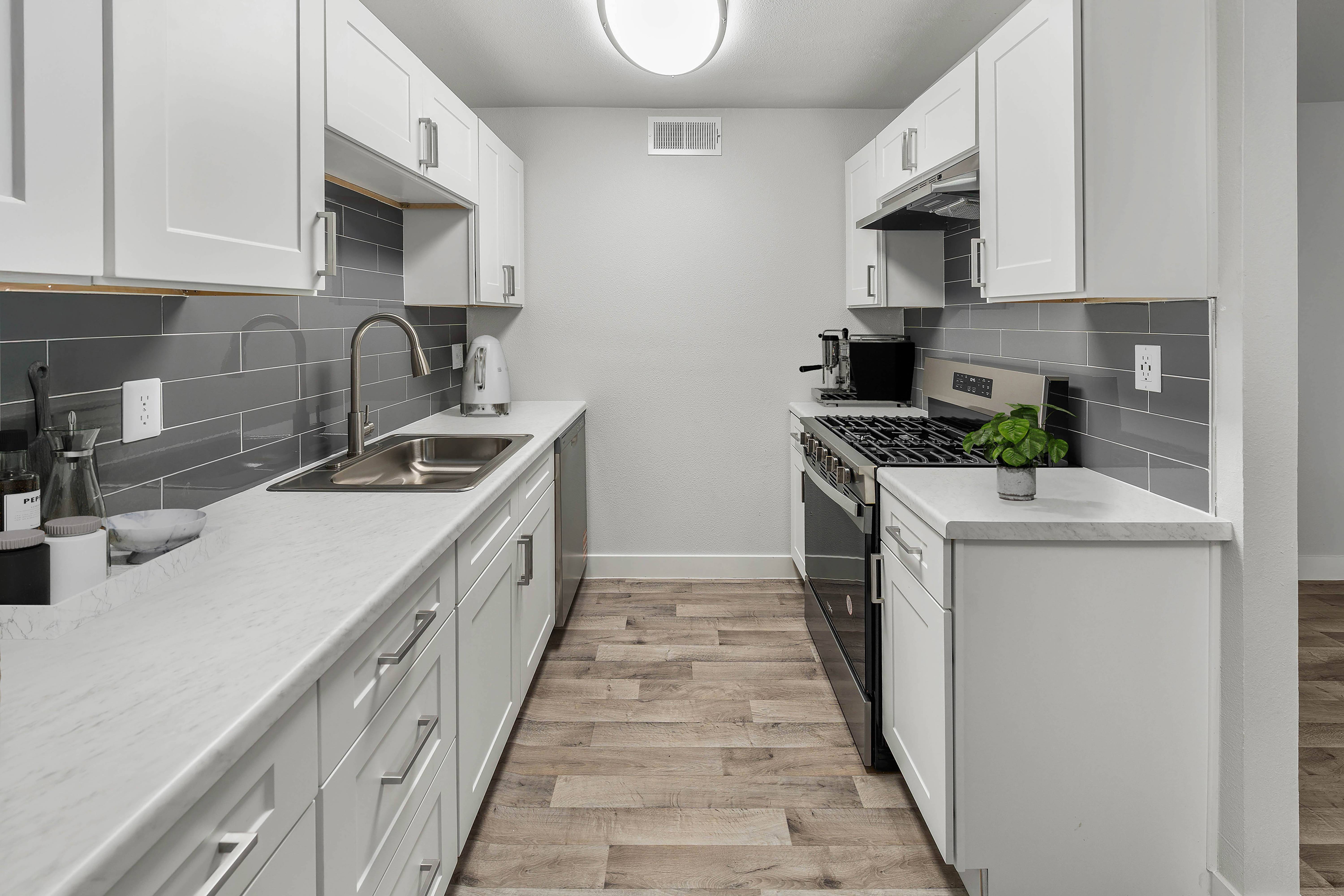 2025 West – photo 2