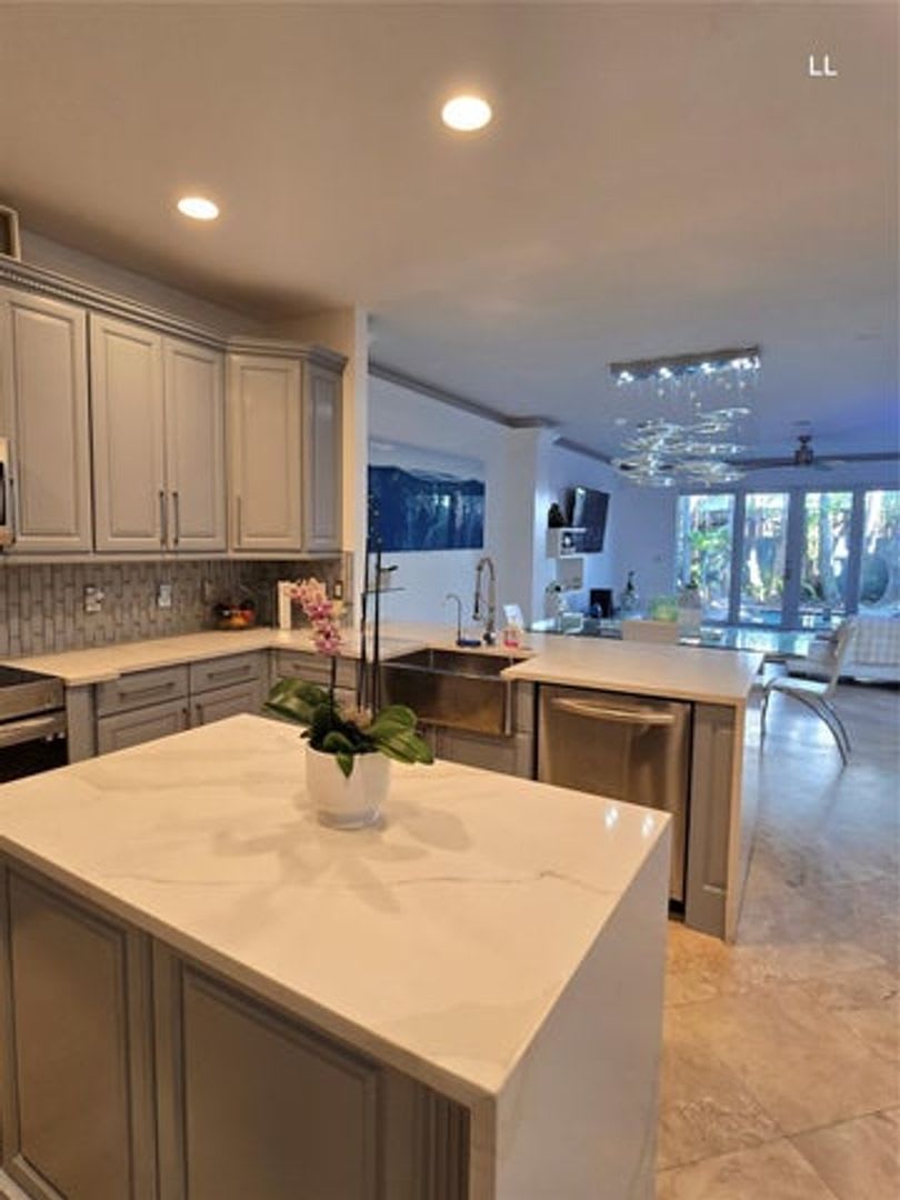 808 N Victoria Park Road 0 Fort Lauderdale Fl 33304 4476 – photo 5