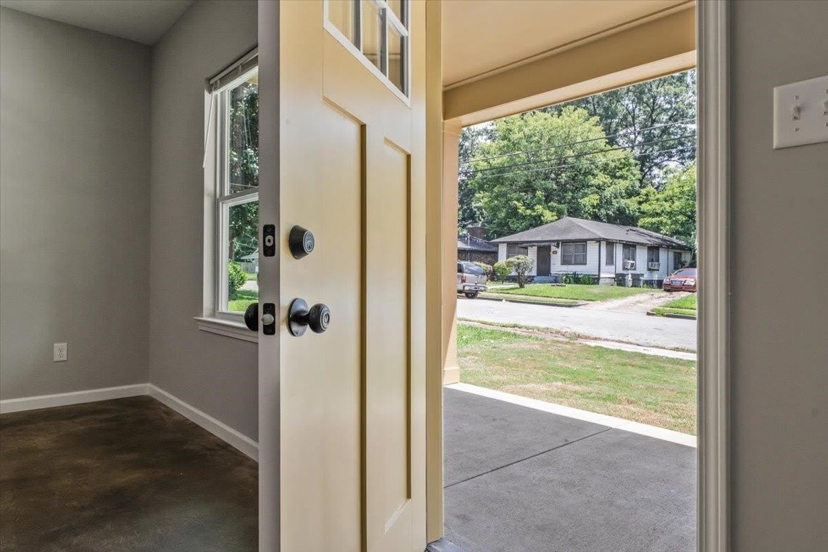 2844 NATHAN Ave – photo 5