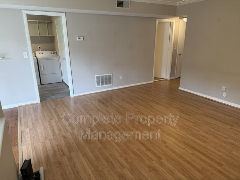 1948 Shades Cliff Terrace – photo 2