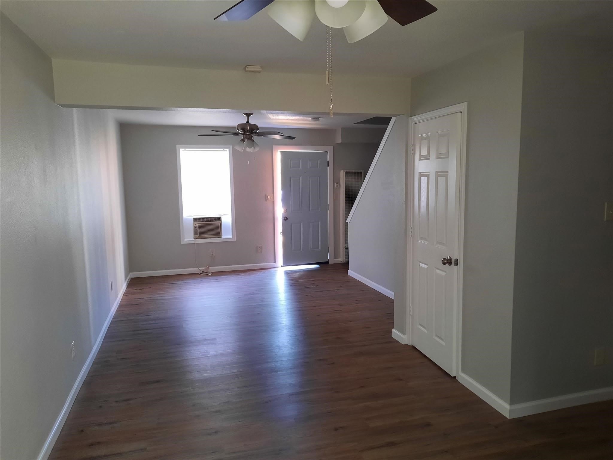 1011 Vine Street – photo 2
