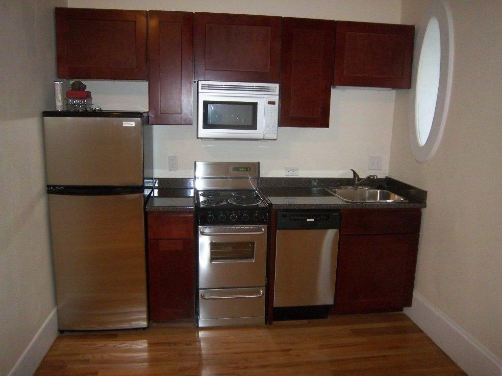 212 Hemenway St – photo 3