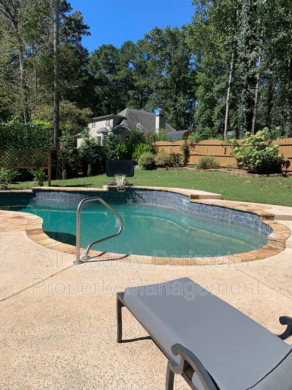 2345 Bray Court NE – photo 2