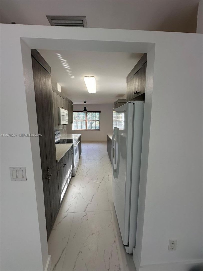 1445 Grant Street A, Hollywood, FL 33020 – photo 5