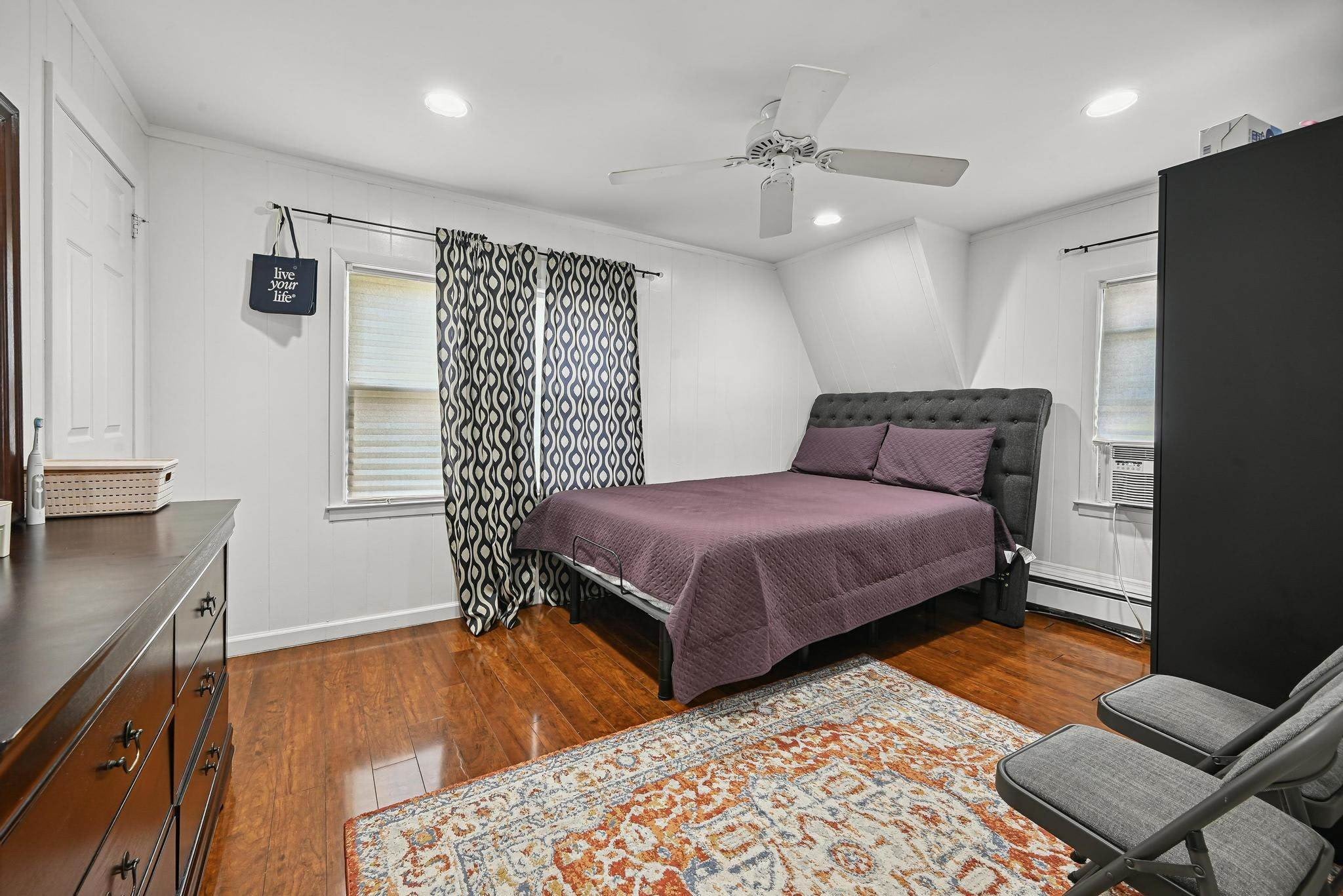 13 Herbert Ave – photo 5