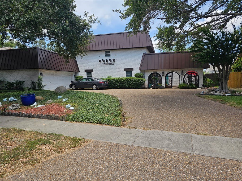 6025 Lost Creek Drive – photo 1