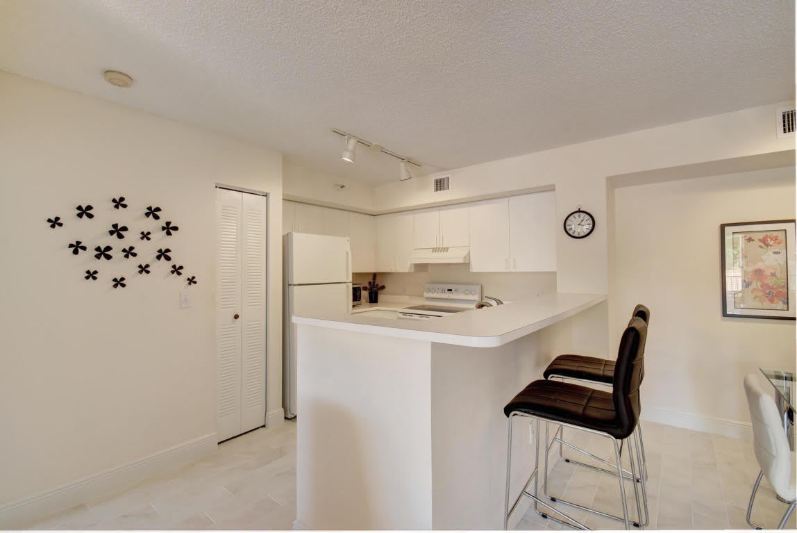 135 Yacht Club Way – photo 2