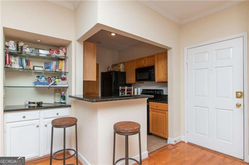 2921 Lenox Road NE – photo 5