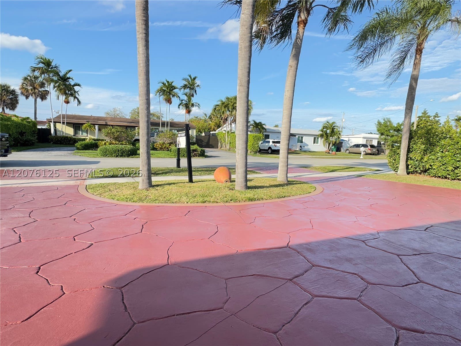10330 SW 35th Ter – photo 2