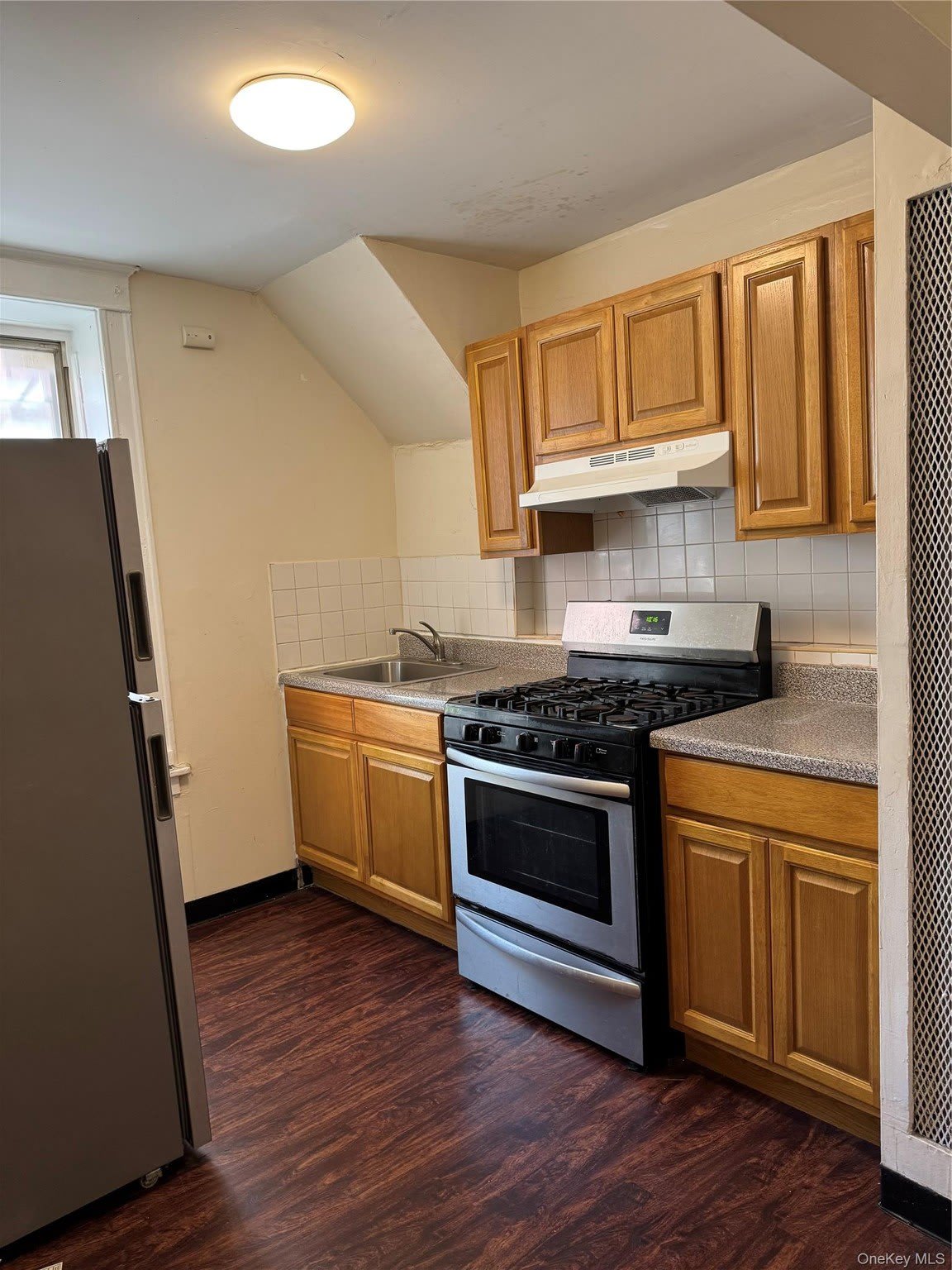 249 McLean Avenue – photo 1