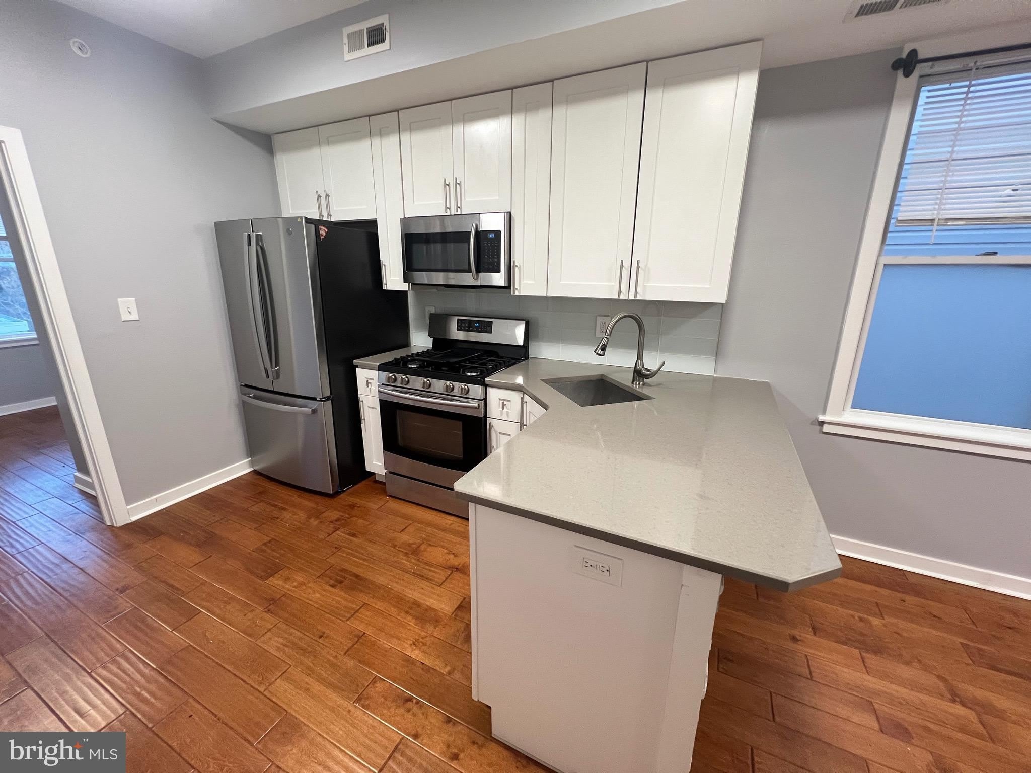 924 N 15TH Street – photo 4