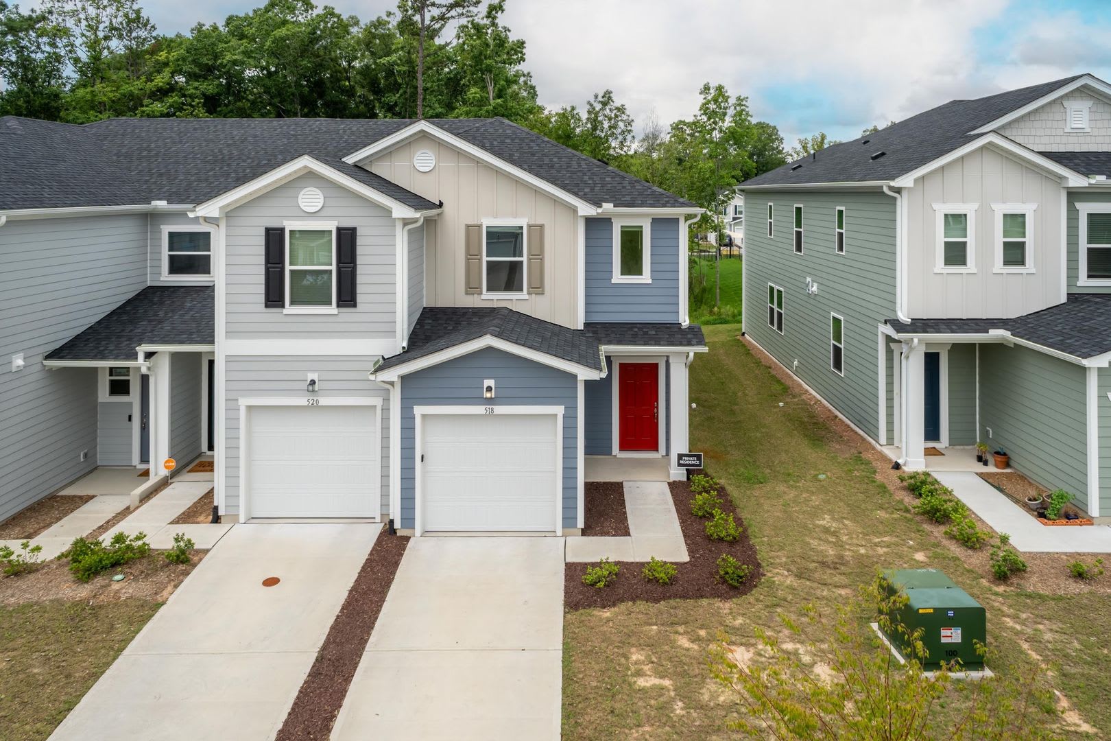 Meticulously Maintained Townhome! – photo 1